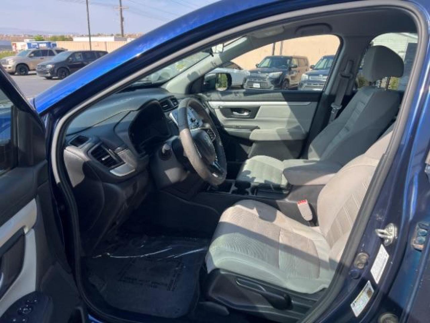2018 Obsidian Blue Pearl /Gray Honda CR-V LX (2HKRW5H34JH) with an 2.4L I-4 gasoline direct injection engine, AUTOMATIC transmission, located at 1865 East Red Hills Pkwy, St. George, 84770, (435) 628-0023, 37.120850, -113.543640 - We specialize in helping ALL people get the best financing available. No matter your credit score, good, bad or none we can get you an amazing rate. Had a bankruptcy, divorce, or repossessions? We give you the green light to get your credit back on the road. Low down and affordable payments that fit - Photo#14