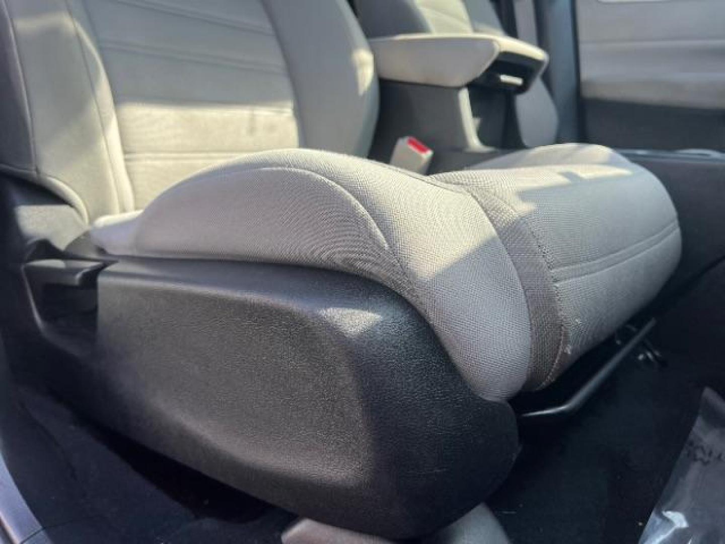 2018 Obsidian Blue Pearl /Gray Honda CR-V LX (2HKRW5H34JH) with an 2.4L I-4 gasoline direct injection engine, AUTOMATIC transmission, located at 1865 East Red Hills Pkwy, St. George, 84770, (435) 628-0023, 37.120850, -113.543640 - We specialize in helping ALL people get the best financing available. No matter your credit score, good, bad or none we can get you an amazing rate. Had a bankruptcy, divorce, or repossessions? We give you the green light to get your credit back on the road. Low down and affordable payments that fit - Photo#29