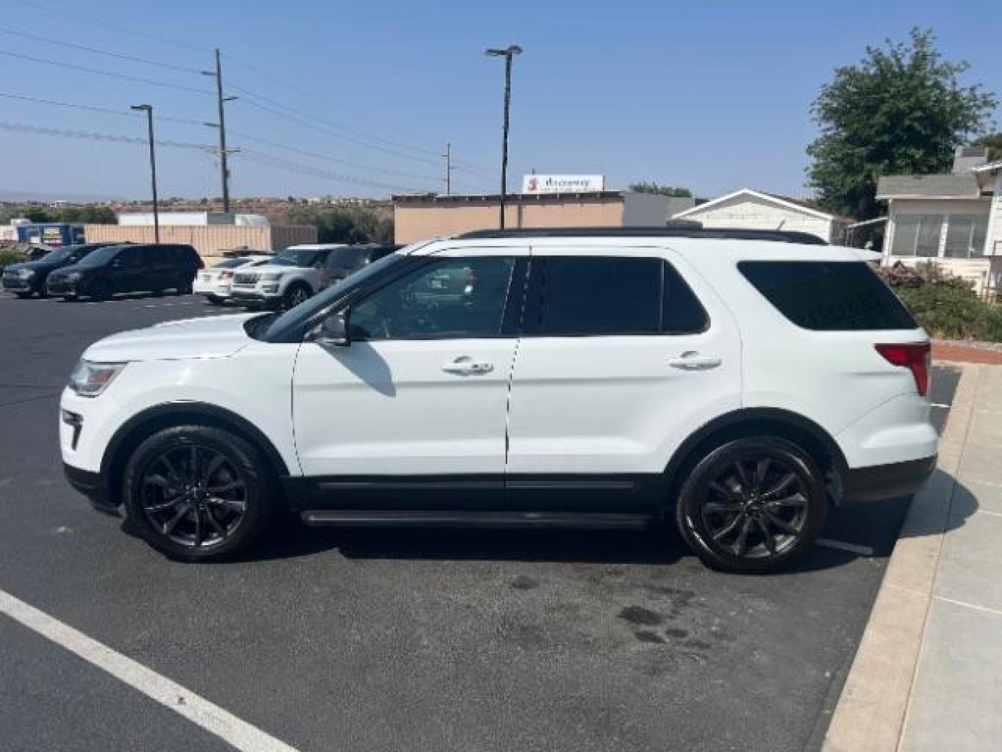 2018 Oxford White /Ebony Black Ford Explorer XLT (1FM5K7D82JG) with an EcoBoost 2.3L I-4 gasoline direct injection engine, Automatic transmission, located at 1865 East Red Hills Pkwy, St. George, 84770, (435) 628-0023, 37.120850, -113.543640 - We specialize in helping ALL people get the best financing available. No matter your credit score, good, bad or none we can get you an amazing rate. Had a bankruptcy, divorce, or repossessions? We give you the green light to get your credit back on the road. Low down and affordable payments that fit - Photo#3