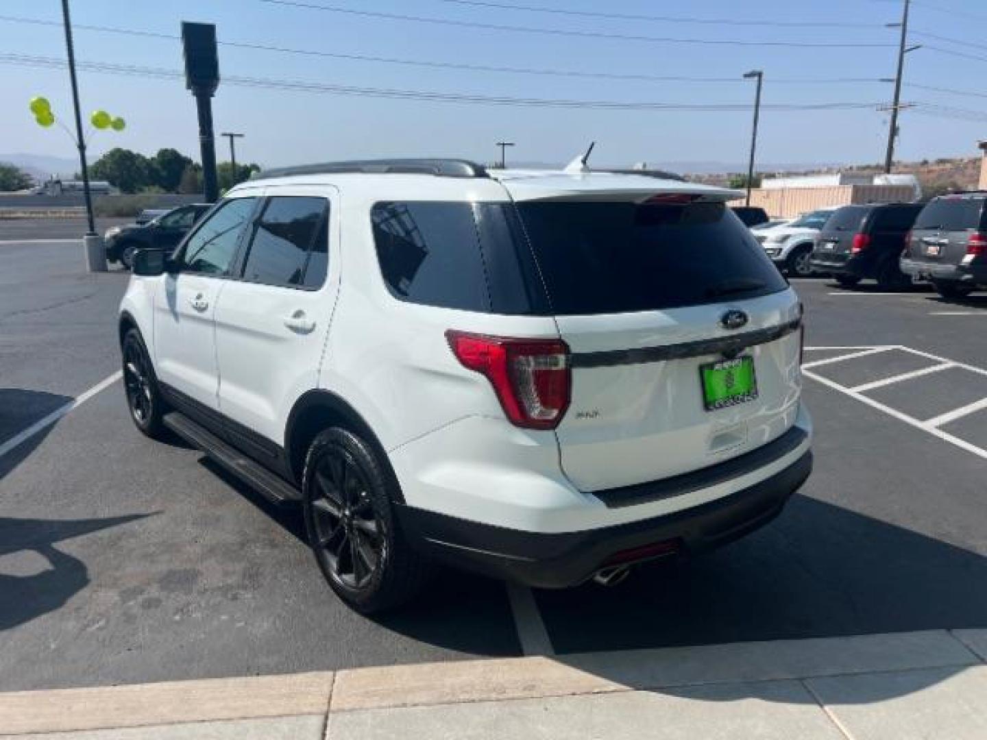 2018 Oxford White /Ebony Black Ford Explorer XLT (1FM5K7D82JG) with an EcoBoost 2.3L I-4 gasoline direct injection engine, Automatic transmission, located at 1865 East Red Hills Pkwy, St. George, 84770, (435) 628-0023, 37.120850, -113.543640 - We specialize in helping ALL people get the best financing available. No matter your credit score, good, bad or none we can get you an amazing rate. Had a bankruptcy, divorce, or repossessions? We give you the green light to get your credit back on the road. Low down and affordable payments that fit - Photo#4