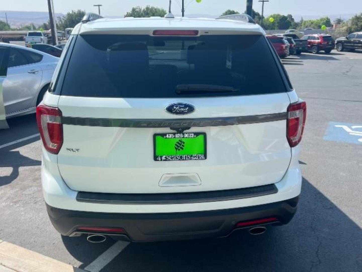 2018 Oxford White /Ebony Black Ford Explorer XLT (1FM5K7D82JG) with an EcoBoost 2.3L I-4 gasoline direct injection engine, Automatic transmission, located at 1865 East Red Hills Pkwy, St. George, 84770, (435) 628-0023, 37.120850, -113.543640 - We specialize in helping ALL people get the best financing available. No matter your credit score, good, bad or none we can get you an amazing rate. Had a bankruptcy, divorce, or repossessions? We give you the green light to get your credit back on the road. Low down and affordable payments that fit - Photo#5