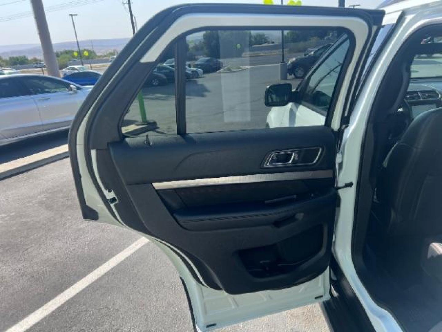 2018 Oxford White /Ebony Black Ford Explorer XLT (1FM5K7D82JG) with an EcoBoost 2.3L I-4 gasoline direct injection engine, Automatic transmission, located at 1865 East Red Hills Pkwy, St. George, 84770, (435) 628-0023, 37.120850, -113.543640 - We specialize in helping ALL people get the best financing available. No matter your credit score, good, bad or none we can get you an amazing rate. Had a bankruptcy, divorce, or repossessions? We give you the green light to get your credit back on the road. Low down and affordable payments that fit - Photo#21