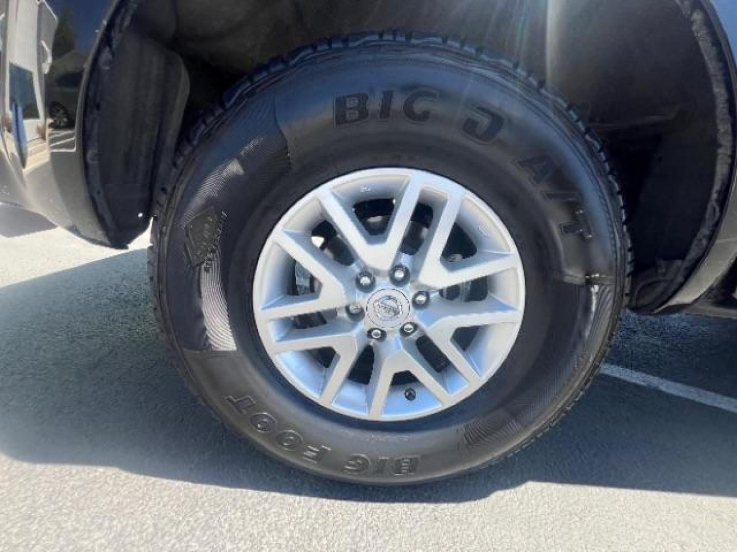 2015 Super Black /Steel Nissan Frontier SV (1N6AD0ER8FN) with an VQ 4L V-6 DOHC engine, Automatic transmission, located at 1865 East Red Hills Pkwy, St. George, 84770, (435) 628-0023, 37.120850, -113.543640 - Photo#8