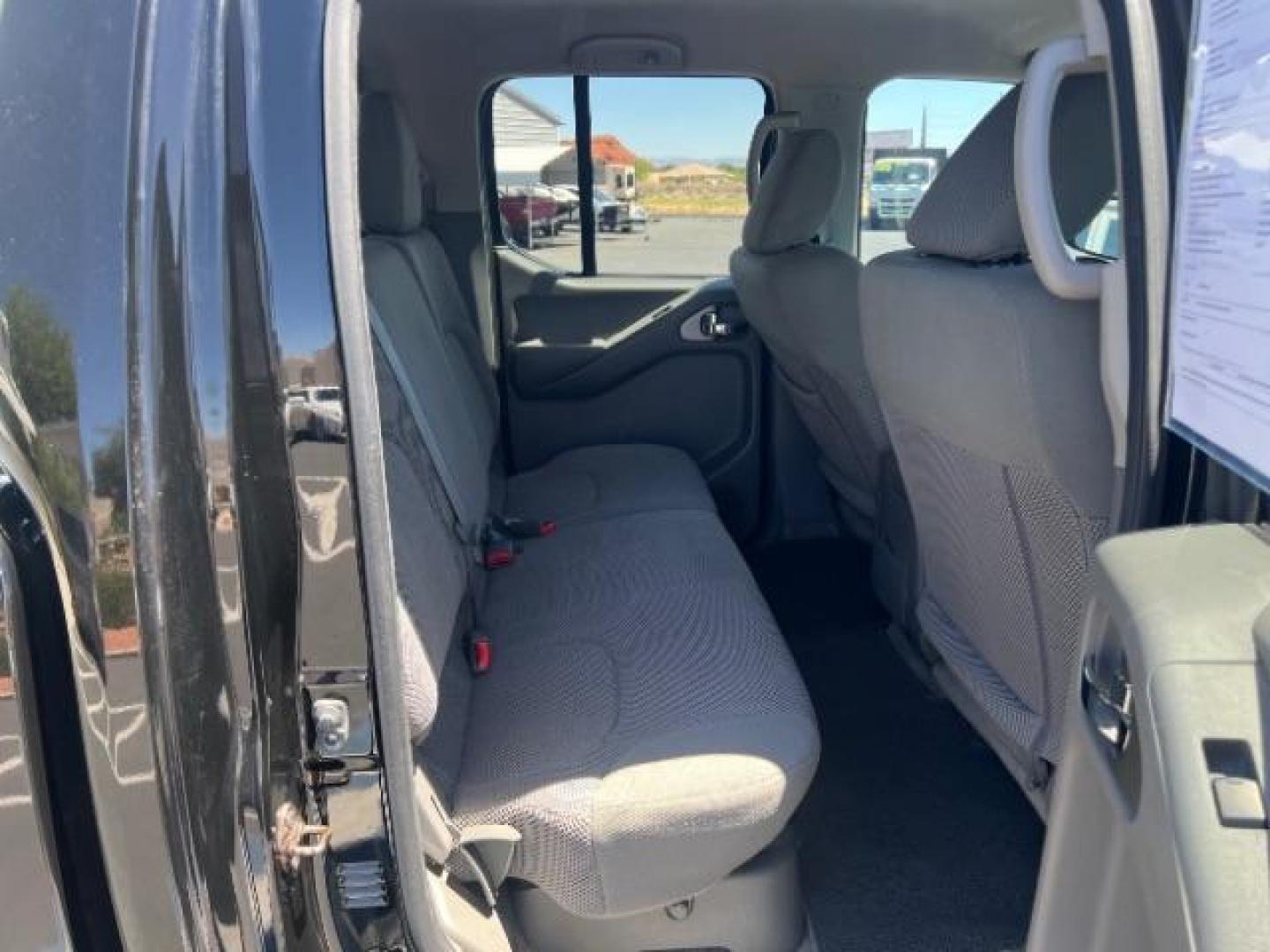 2015 Super Black /Steel Nissan Frontier SV (1N6AD0ER8FN) with an VQ 4L V-6 DOHC engine, Automatic transmission, located at 1865 East Red Hills Pkwy, St. George, 84770, (435) 628-0023, 37.120850, -113.543640 - Photo#26