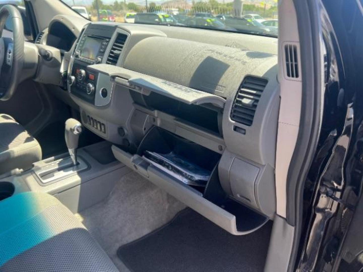 2015 Super Black /Steel Nissan Frontier SV (1N6AD0ER8FN) with an VQ 4L V-6 DOHC engine, Automatic transmission, located at 1865 East Red Hills Pkwy, St. George, 84770, (435) 628-0023, 37.120850, -113.543640 - Photo#29