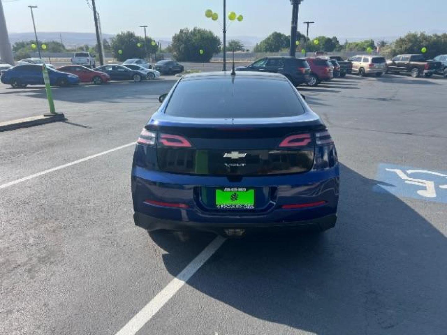 2012 Blue /Black Chevrolet Volt Premium w/ Navigation (1G1RD6E46CU) with an ELECTRIC engine, Automatic transmission, located at 1865 East Red Hills Pkwy, St. George, 84770, (435) 628-0023, 37.120850, -113.543640 - Photo#5