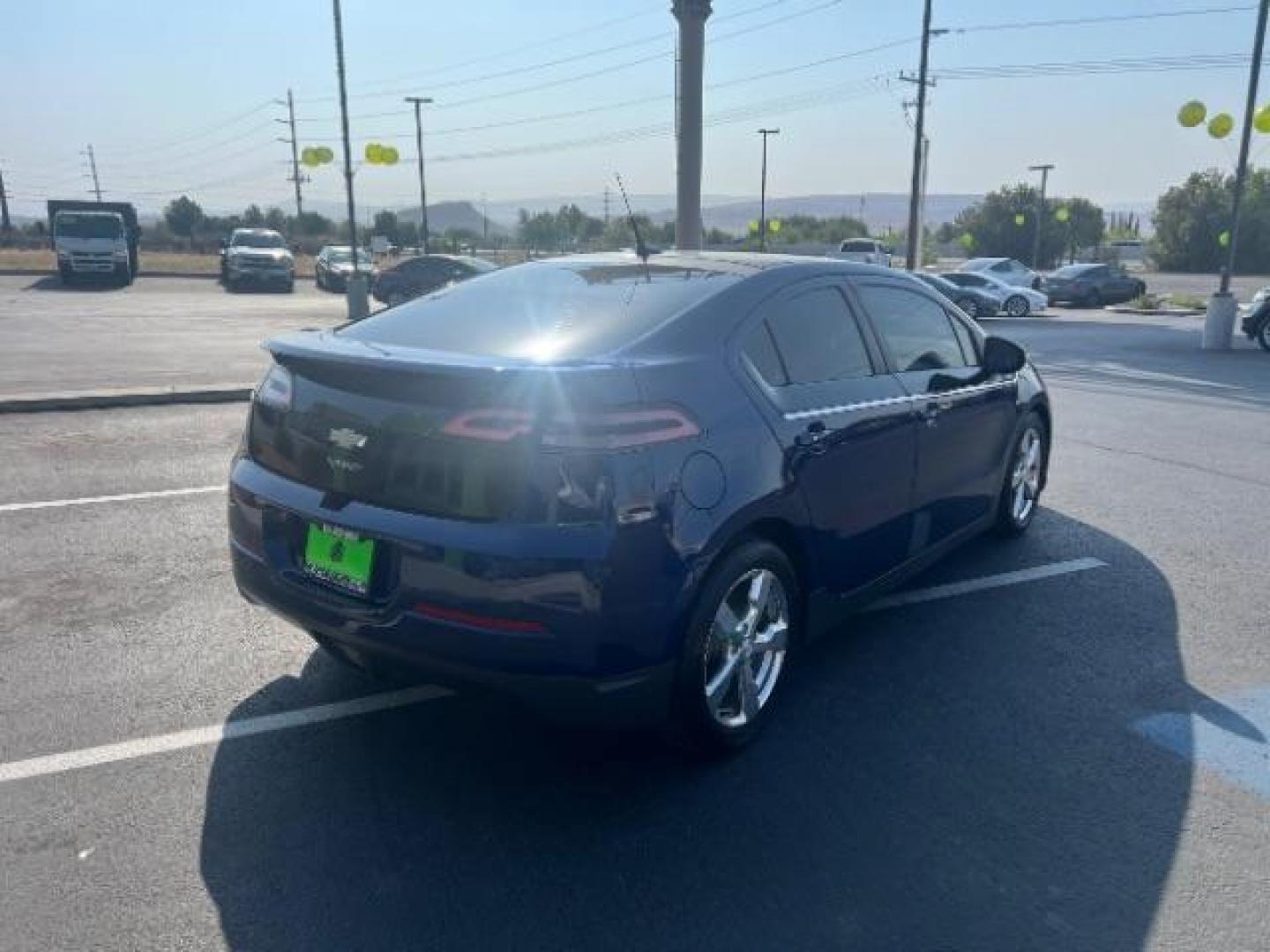 2012 Blue /Black Chevrolet Volt Premium w/ Navigation (1G1RD6E46CU) with an ELECTRIC engine, Automatic transmission, located at 1865 East Red Hills Pkwy, St. George, 84770, (435) 628-0023, 37.120850, -113.543640 - Photo#6