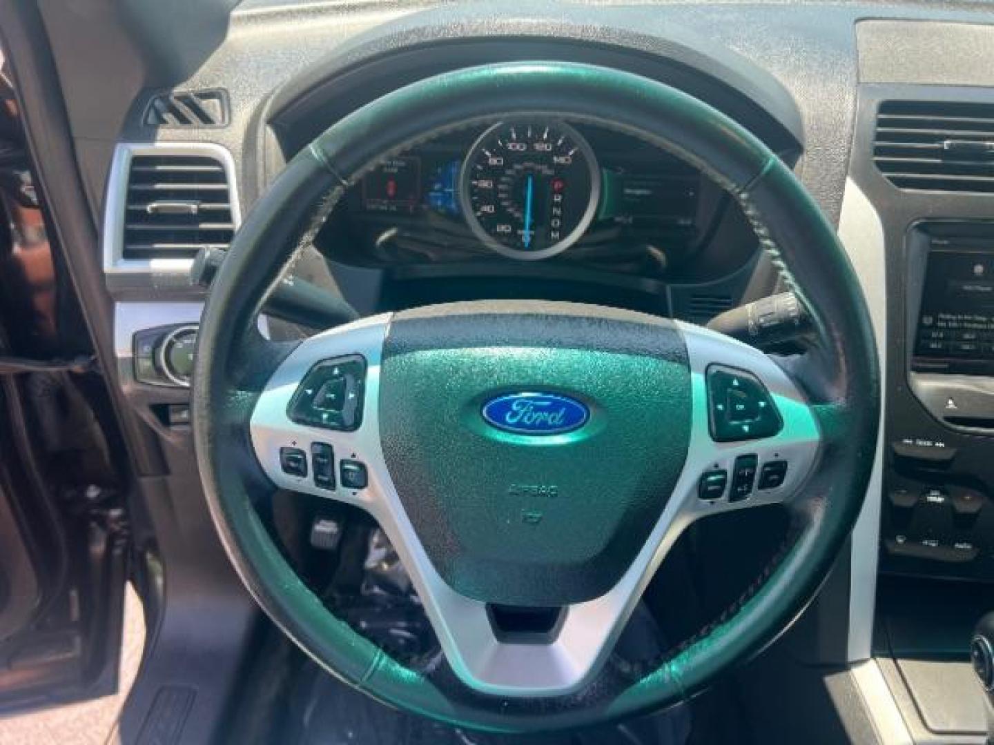 2015 Tuxedo Black Metallic /Charcoal Black Ford Explorer XLT (1FM5K8D87FG) with an 3.5L V-6 DOHC engine, Automatic transmission, located at 1865 East Red Hills Pkwy, St. George, 84770, (435) 628-0023, 37.120850, -113.543640 - Photo#16