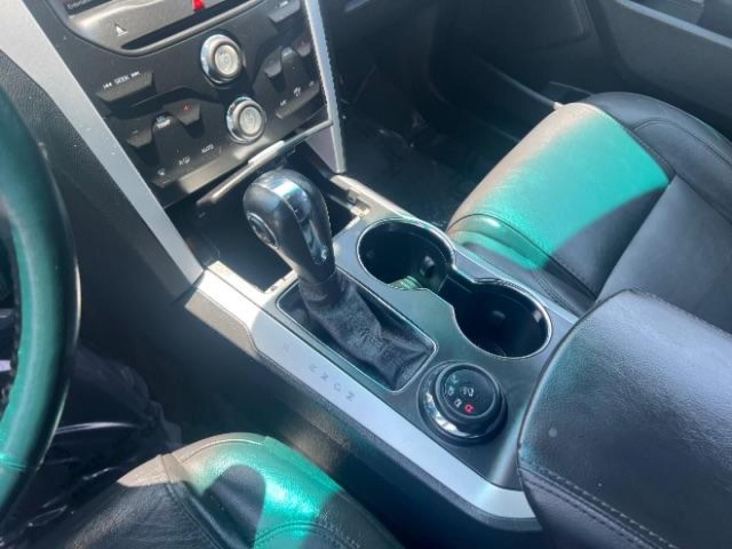 2015 Tuxedo Black Metallic /Charcoal Black Ford Explorer XLT (1FM5K8D87FG) with an 3.5L V-6 DOHC engine, Automatic transmission, located at 1865 East Red Hills Pkwy, St. George, 84770, (435) 628-0023, 37.120850, -113.543640 - Photo#19