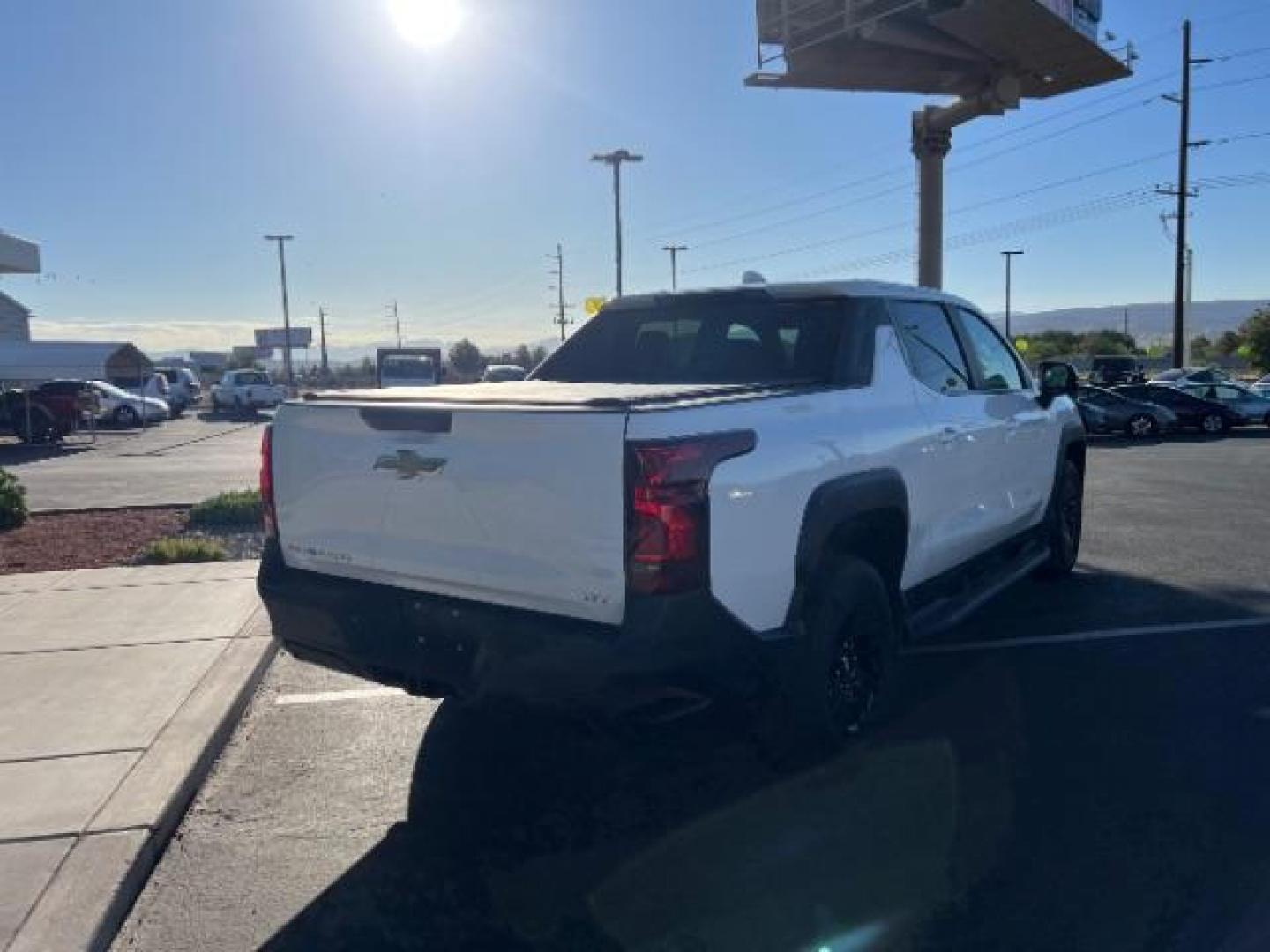 2024 Summit White /Jet Black Chevrolet Silverado EV Work Truck (1GC10UED4RU) with an ELECTRIC engine, Continuously Variable Transmission transmission, located at 1865 East Red Hills Pkwy, St. George, 84770, (435) 628-0023, 37.120850, -113.543640 - Brand new Silverado EV at huge discount. Gets 450 miles on full charge. Capable to super charge on Tesla network with included adapter. The 2024 Chevrolet Silverado EV WT (Work Truck) is a full-size electric pickup designed for work and fleet use. It features a dual-motor, all-wheel-drive system, - Photo#6