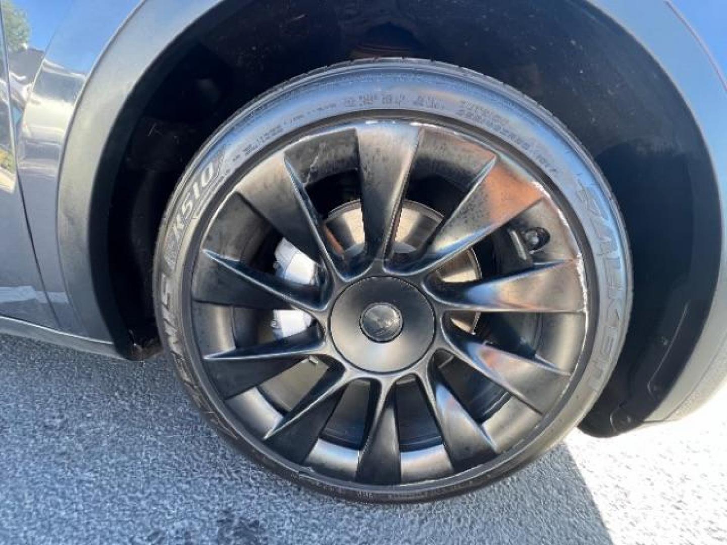 2021 Midnight Silver Metallic /White/Black Tesla Model Y Long Range Dual Motor All-Wheel Drive (5YJYGDEE8MF) with an ELECTRIC engine, Continuously Variable Transmission transmission, located at 1865 East Red Hills Pkwy, St. George, 84770, (435) 628-0023, 37.120850, -113.543640 - ****Price includes $4k IRS EV REBATE**** We are approved to file the EV rebate directly with the IRS. We recived the funds in 7 days and take credit off the price of car. Check with IRS EV website to be sure you qualify. This program ends Sept 30th so ACT FAST! This Tesla is an AWD Long Range. Bat - Photo#11