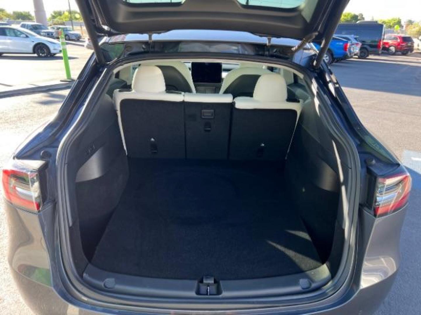 2021 Midnight Silver Metallic /White/Black Tesla Model Y Long Range Dual Motor All-Wheel Drive (5YJYGDEE8MF) with an ELECTRIC engine, Continuously Variable Transmission transmission, located at 1865 East Red Hills Pkwy, St. George, 84770, (435) 628-0023, 37.120850, -113.543640 - ****Price includes $4k IRS EV REBATE**** We are approved to file the EV rebate directly with the IRS. We recived the funds in 7 days and take credit off the price of car. Check with IRS EV website to be sure you qualify. This program ends Sept 30th so ACT FAST! This Tesla is an AWD Long Range. Bat - Photo#24