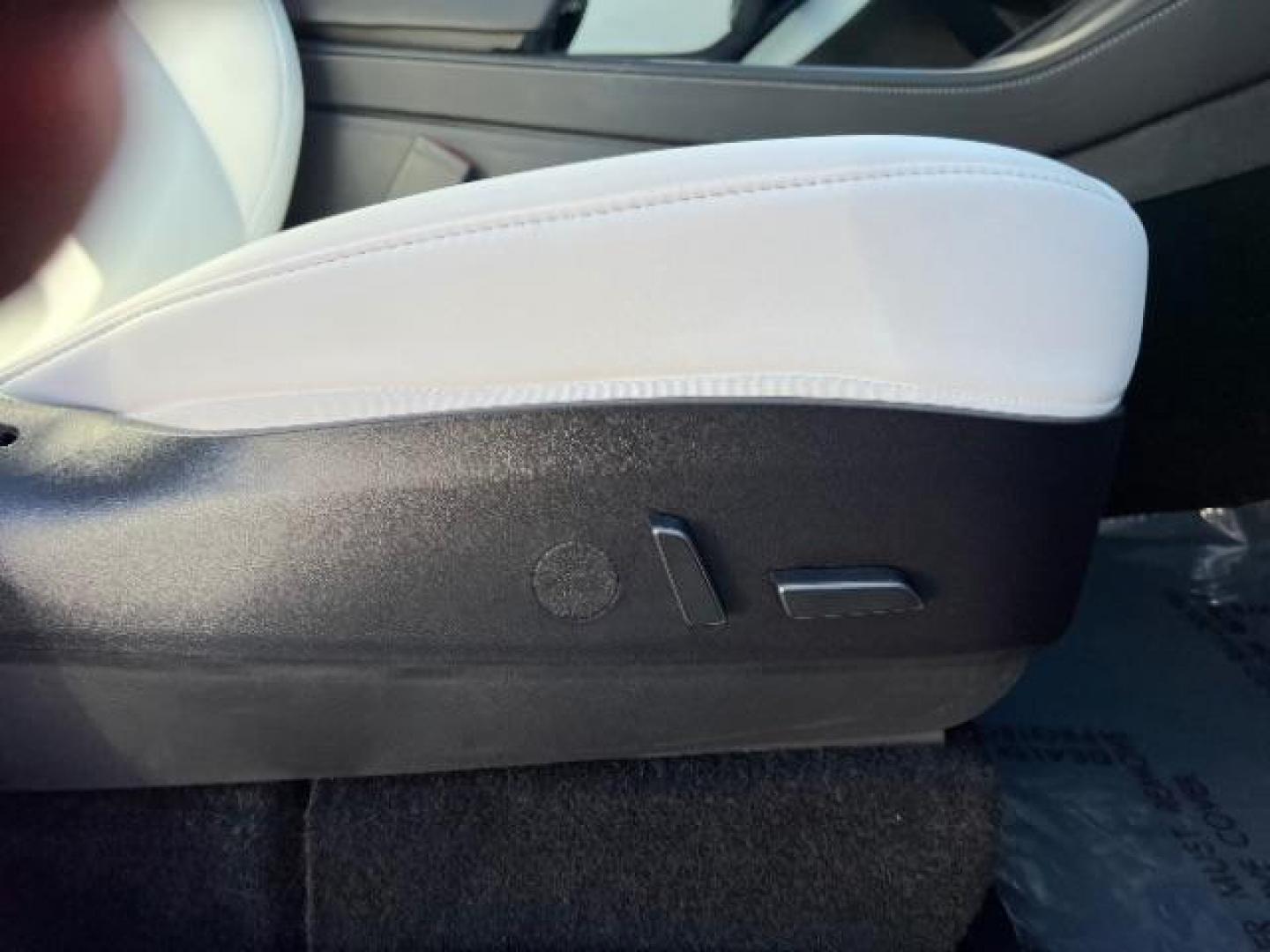 2021 Midnight Silver Metallic /White/Black Tesla Model Y Long Range Dual Motor All-Wheel Drive (5YJYGDEE8MF) with an ELECTRIC engine, Continuously Variable Transmission transmission, located at 1865 East Red Hills Pkwy, St. George, 84770, (435) 628-0023, 37.120850, -113.543640 - ****Price includes $4k IRS EV REBATE**** We are approved to file the EV rebate directly with the IRS. We recived the funds in 7 days and take credit off the price of car. Check with IRS EV website to be sure you qualify. This program ends Sept 30th so ACT FAST! This Tesla is an AWD Long Range. Bat - Photo#28