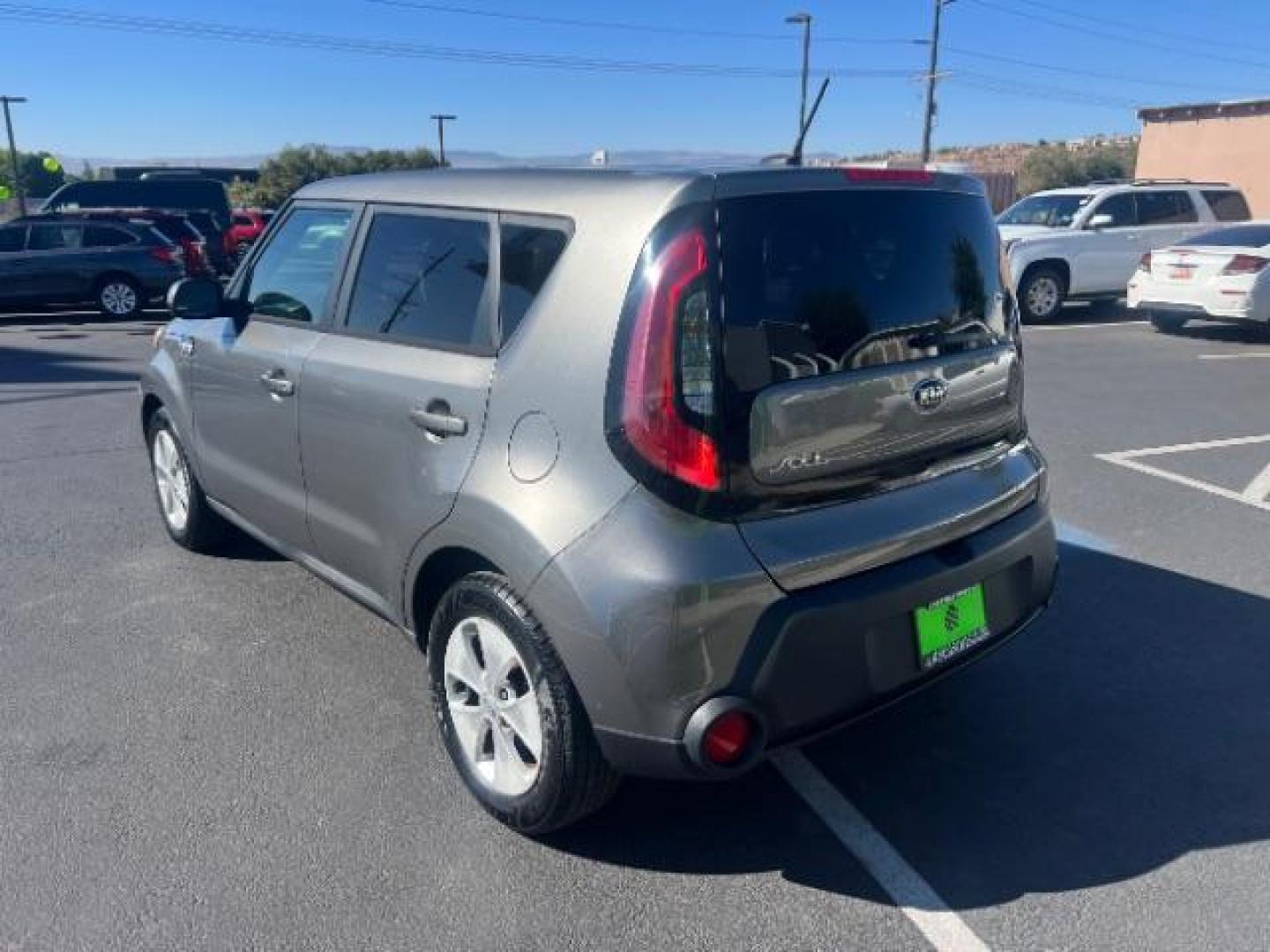 2016 Gray /Black Kia Soul ! (KNDJN2A23G7) , Automatic transmission, located at 940 North Main Street, Cedar City, UT, 84720, (435) 628-0023, 37.692936, -113.061897 - We specialize in helping ALL people get the best financing available. No matter your credit score, good, bad or none we can get you an amazing rate. Had a bankruptcy, divorce, or repossessions? We give you the green light to get your credit back on the road. Low down and affordable payments that fit - Photo#4