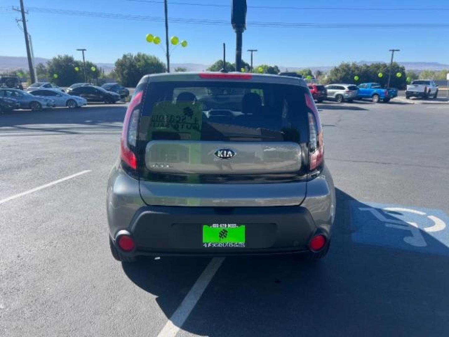2016 Gray /Black Kia Soul ! (KNDJN2A23G7) , Automatic transmission, located at 940 North Main Street, Cedar City, UT, 84720, (435) 628-0023, 37.692936, -113.061897 - We specialize in helping ALL people get the best financing available. No matter your credit score, good, bad or none we can get you an amazing rate. Had a bankruptcy, divorce, or repossessions? We give you the green light to get your credit back on the road. Low down and affordable payments that fit - Photo#5