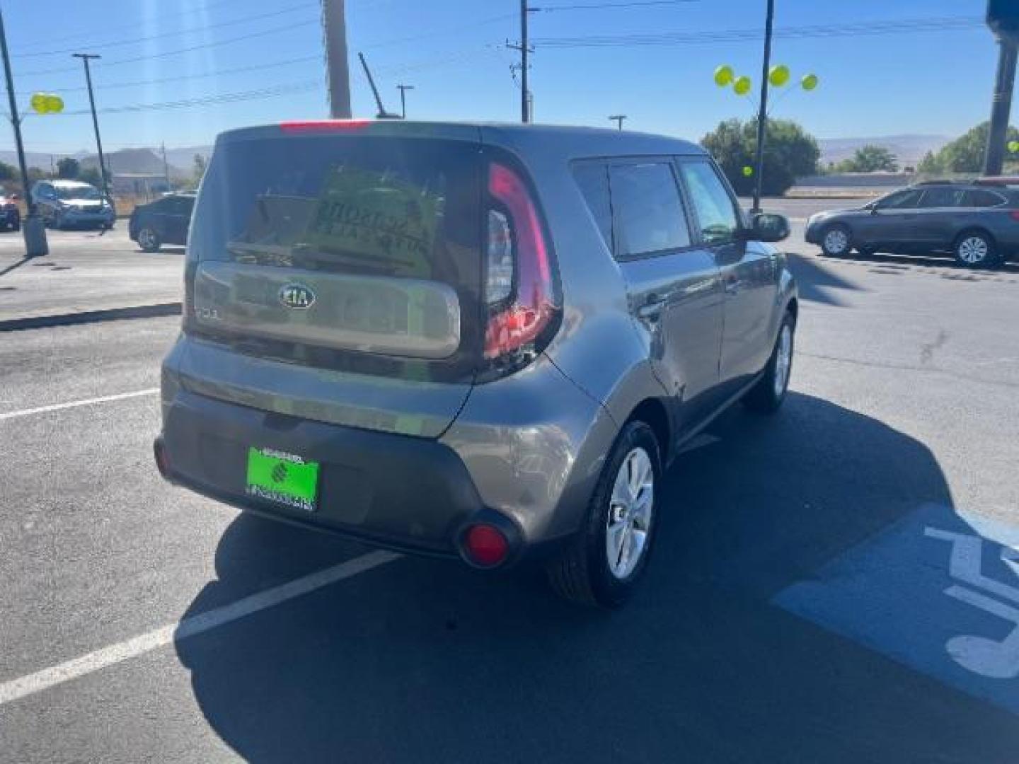 2016 Gray /Black Kia Soul ! (KNDJN2A23G7) , Automatic transmission, located at 940 North Main Street, Cedar City, UT, 84720, (435) 628-0023, 37.692936, -113.061897 - We specialize in helping ALL people get the best financing available. No matter your credit score, good, bad or none we can get you an amazing rate. Had a bankruptcy, divorce, or repossessions? We give you the green light to get your credit back on the road. Low down and affordable payments that fit - Photo#6