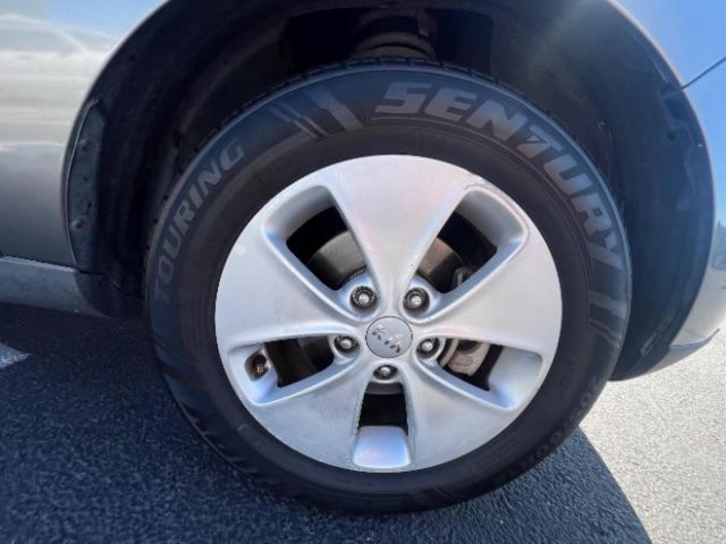 2016 Gray /Black Kia Soul ! (KNDJN2A23G7) , Automatic transmission, located at 940 North Main Street, Cedar City, UT, 84720, (435) 628-0023, 37.692936, -113.061897 - We specialize in helping ALL people get the best financing available. No matter your credit score, good, bad or none we can get you an amazing rate. Had a bankruptcy, divorce, or repossessions? We give you the green light to get your credit back on the road. Low down and affordable payments that fit - Photo#10