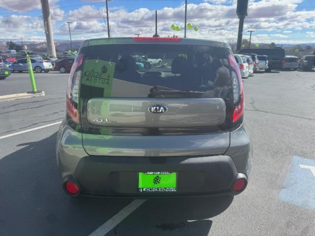 2016 Gray /Black Kia Soul ! (KNDJN2A23G7) , Automatic transmission, located at 1865 East Red Hills Pkwy, St. George, 84770, (435) 628-0023, 37.120850, -113.543640 - We specialize in helping ALL people get the best financing available. No matter your credit score, good, bad or none we can get you an amazing rate. Had a bankruptcy, divorce, or repossessions? We give you the green light to get your credit back on the road. Low down and affordable payments that fit - Photo#8