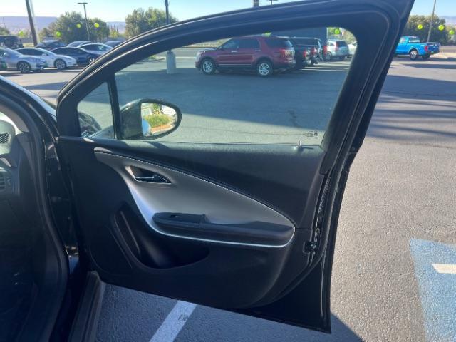 2014 Black /Black Chevrolet Volt Standard w/ LEP (1G1RE6E45EU) with an 1.4L L4 DOHC 16V PLU engine, Automatic transmission, located at 1865 East Red Hills Pkwy, St. George, 84770, (435) 628-0023, 37.120850, -113.543640 - Photo#28