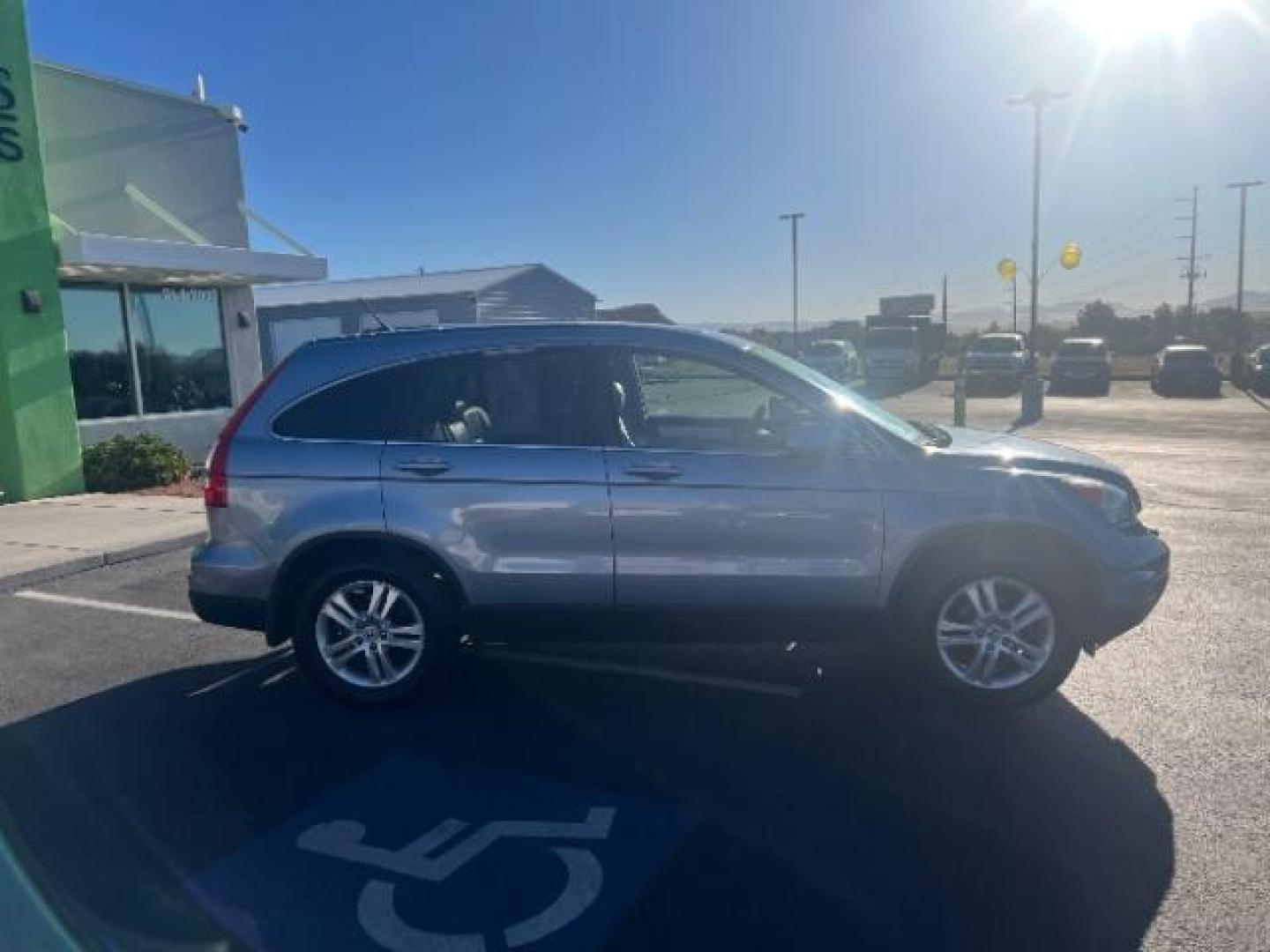 2010 Glacier Blue Metallic /Gray Honda CR-V EX-L (5J6RE4H73AL) with an 2.4L I-4 DOHC engine, Automatic transmission, located at 940 North Main Street, Cedar City, UT, 84720, (435) 628-0023, 37.692936, -113.061897 - We specialize in helping ALL people get the best financing available. No matter your credit score, good, bad or none we can get you an amazing rate. Had a bankruptcy, divorce, or repossessions? We give you the green light to get your credit back on the road. Low down and affordable payments that fit - Photo#7