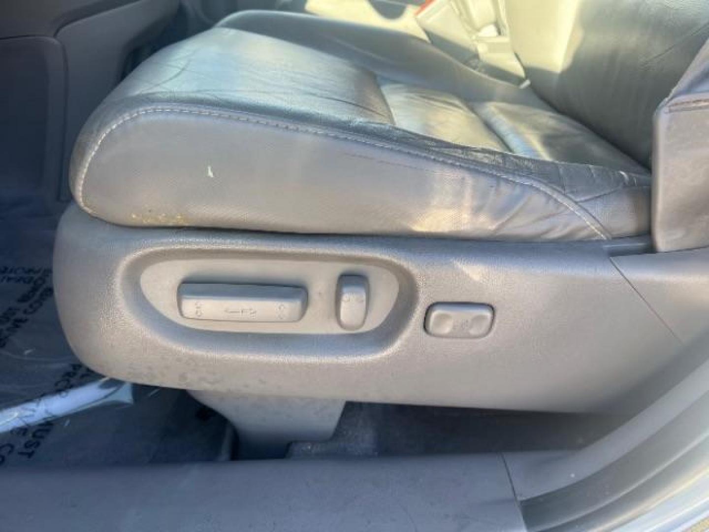 2010 Glacier Blue Metallic /Gray Honda CR-V EX-L (5J6RE4H73AL) with an 2.4L I-4 DOHC engine, Automatic transmission, located at 940 North Main Street, Cedar City, UT, 84720, (435) 628-0023, 37.692936, -113.061897 - We specialize in helping ALL people get the best financing available. No matter your credit score, good, bad or none we can get you an amazing rate. Had a bankruptcy, divorce, or repossessions? We give you the green light to get your credit back on the road. Low down and affordable payments that fit - Photo#13