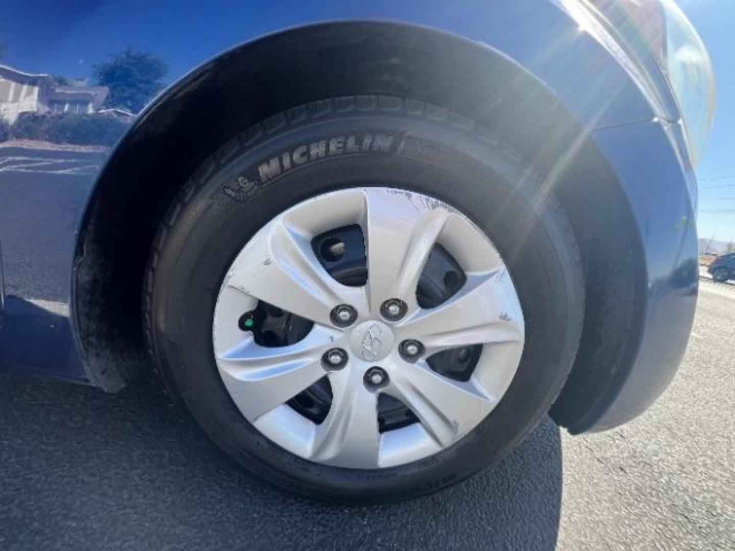 2016 Lakeside Blue /Gray Hyundai Elantra SE (5NPDH4AE2GH) with an Nu 1.8L I-4 DOHC engine, Automatic transmission, located at 940 North Main Street, Cedar City, UT, 84720, (435) 628-0023, 37.692936, -113.061897 - We specialize in helping ALL people get the best financing available. No matter your credit score, good, bad or none we can get you an amazing rate. Had a bankruptcy, divorce, or repossessions? We give you the green light to get your credit back on the road. Low down and affordable payments that fit - Photo#9