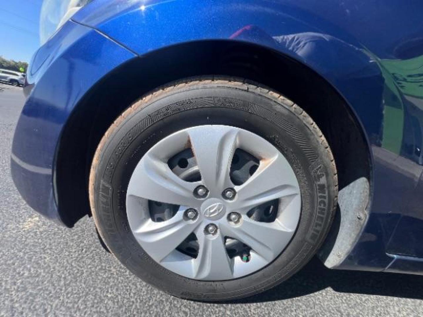 2016 Lakeside Blue /Gray Hyundai Elantra SE (5NPDH4AE2GH) with an Nu 1.8L I-4 DOHC engine, Automatic transmission, located at 940 North Main Street, Cedar City, UT, 84720, (435) 628-0023, 37.692936, -113.061897 - We specialize in helping ALL people get the best financing available. No matter your credit score, good, bad or none we can get you an amazing rate. Had a bankruptcy, divorce, or repossessions? We give you the green light to get your credit back on the road. Low down and affordable payments that fit - Photo#10