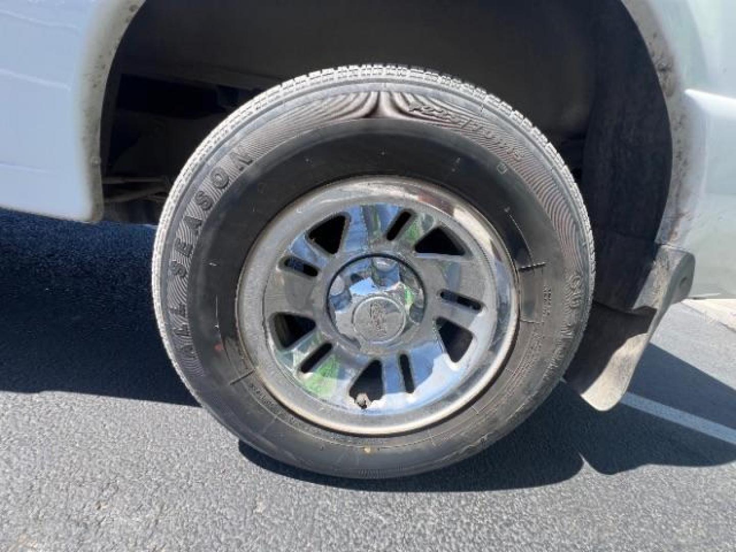 2004 Oxford White /Medium Dark Flint Cloth Interior Ford Ranger XLT SuperCab 3.0L AT 2WD (1FTYR44U94P) with an 3.0L V6 OHV 12V engine, 5-Speed Automatic transmission, located at 940 North Main Street, Cedar City, UT, 84720, (435) 628-0023, 37.692936, -113.061897 - Photo#11