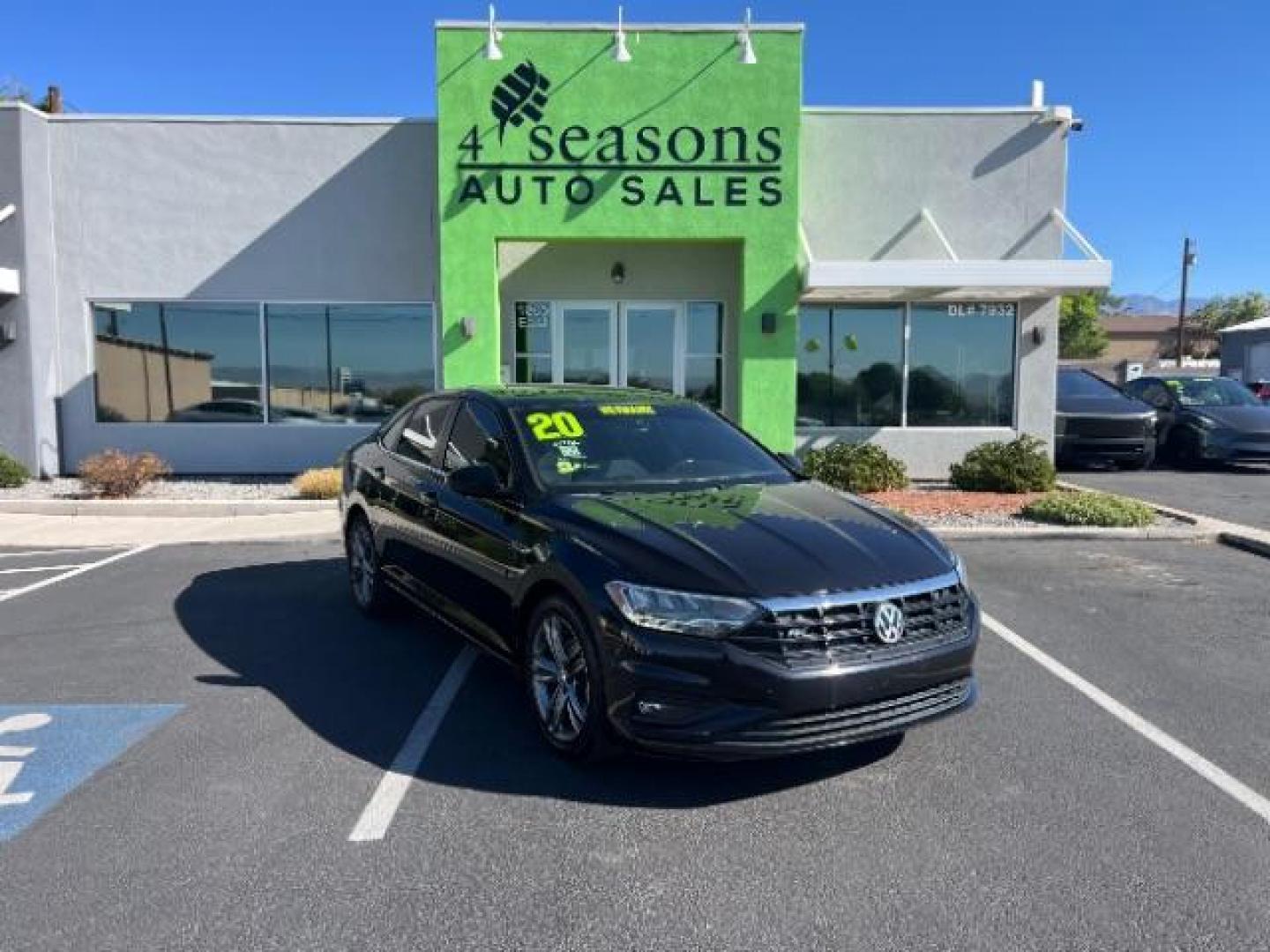 2020 Black Uni /Titan Black Volkswagen Jetta 1.4T S | 1.4T SE | 1.4T R-Line (3VWCB7BU5LM) with an 1.4L I-4 gasoline direct injection engine, AUTOMATIC transmission, located at 1865 East Red Hills Pkwy, St. George, 84770, (435) 628-0023, 37.120850, -113.543640 - We specialize in helping ALL people get the best financing available. No matter your credit score, good, bad or none we can get you an amazing rate. Had a bankruptcy, divorce, or repossessions? We give you the green light to get your credit back on the road. Low down and affordable payments that fit - Photo#0