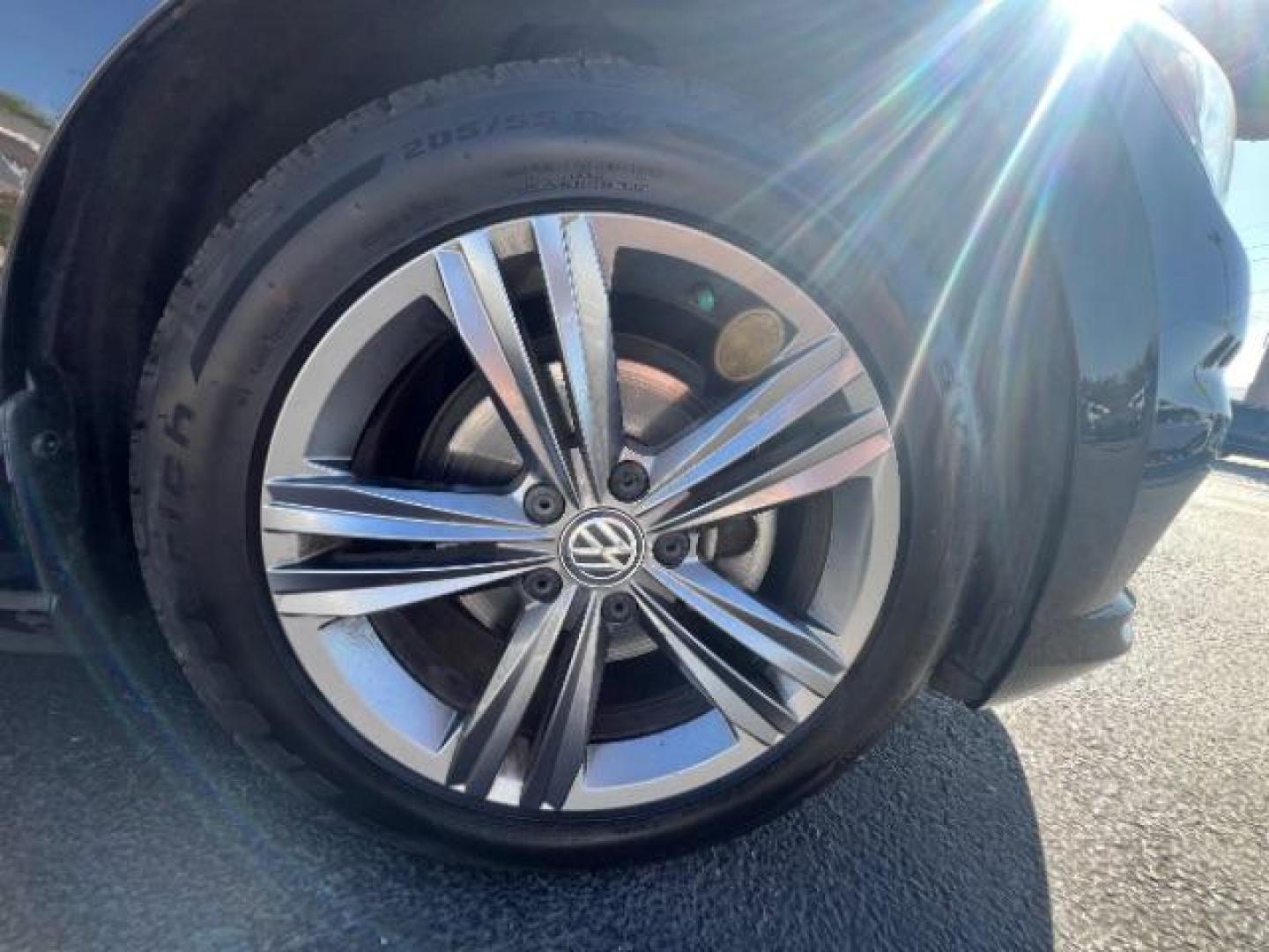 2020 Black Uni /Titan Black Volkswagen Jetta 1.4T S | 1.4T SE | 1.4T R-Line (3VWCB7BU5LM) with an 1.4L I-4 gasoline direct injection engine, AUTOMATIC transmission, located at 1865 East Red Hills Pkwy, St. George, 84770, (435) 628-0023, 37.120850, -113.543640 - We specialize in helping ALL people get the best financing available. No matter your credit score, good, bad or none we can get you an amazing rate. Had a bankruptcy, divorce, or repossessions? We give you the green light to get your credit back on the road. Low down and affordable payments that fit - Photo#6