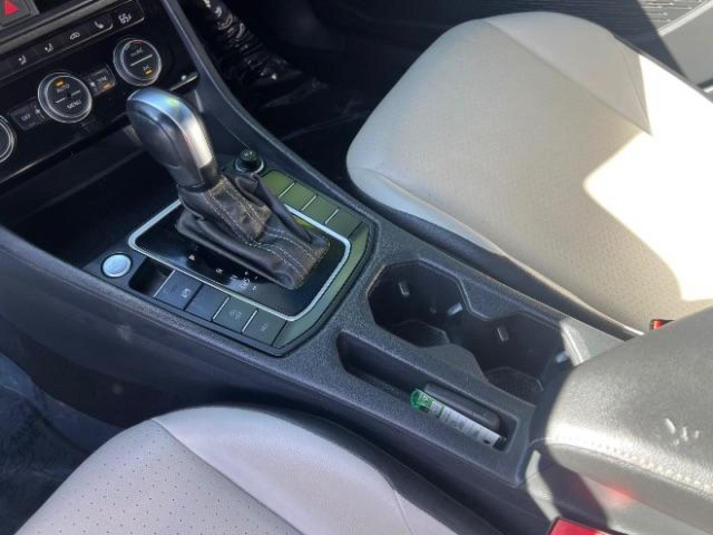 2020 Black Uni /Titan Black Volkswagen Jetta 1.4T S | 1.4T SE | 1.4T R-Line (3VWCB7BU5LM) with an 1.4L I-4 gasoline direct injection engine, AUTOMATIC transmission, located at 1865 East Red Hills Pkwy, St. George, 84770, (435) 628-0023, 37.120850, -113.543640 - We specialize in helping ALL people get the best financing available. No matter your credit score, good, bad or none we can get you an amazing rate. Had a bankruptcy, divorce, or repossessions? We give you the green light to get your credit back on the road. Low down and affordable payments that fit - Photo#20