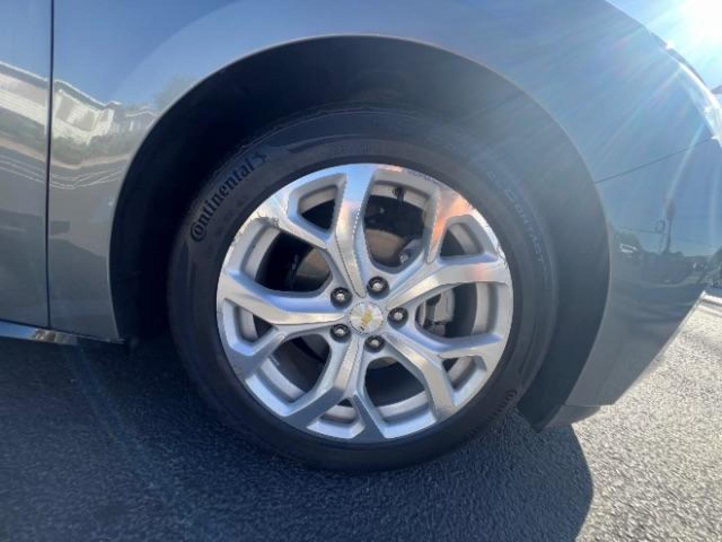 2017 Heather Gray Metallic /Jet Black/Jet Black Accents Chevrolet Volt Premier (1G1RD6S59HU) with an Voltec 1.5L I-4 gasoline direct injection engine, Continuously Variable Transmission transmission, located at 1865 East Red Hills Pkwy, St. George, 84770, (435) 628-0023, 37.120850, -113.543640 - *THIS VEHICLE QUALIFIES FOR A $4000 TAX REBATE* We specialize in helping ALL people get the best financing available. No matter your credit score, good, bad or none we can get you an amazing rate. Had a bankruptcy, divorce, or repossessions? We give you the green light to get your credit back on th - Photo#9