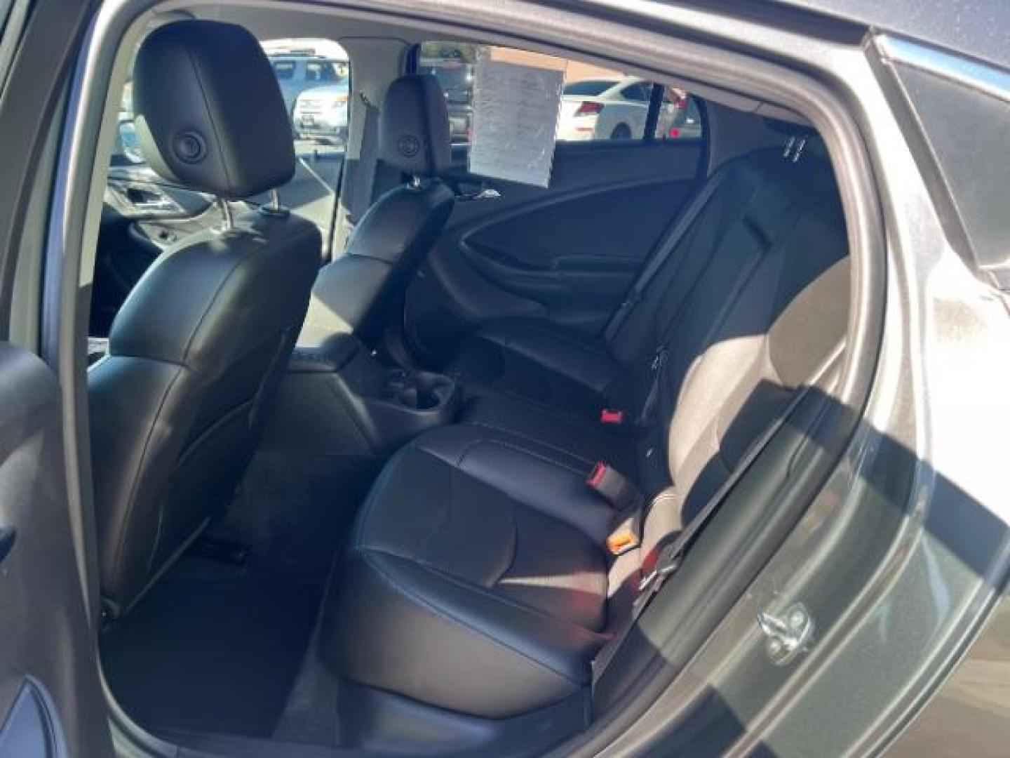 2017 Heather Gray Metallic /Jet Black/Jet Black Accents Chevrolet Volt Premier (1G1RD6S59HU) with an Voltec 1.5L I-4 gasoline direct injection engine, Continuously Variable Transmission transmission, located at 1865 East Red Hills Pkwy, St. George, 84770, (435) 628-0023, 37.120850, -113.543640 - *THIS VEHICLE QUALIFIES FOR A $4000 TAX REBATE* We specialize in helping ALL people get the best financing available. No matter your credit score, good, bad or none we can get you an amazing rate. Had a bankruptcy, divorce, or repossessions? We give you the green light to get your credit back on th - Photo#21