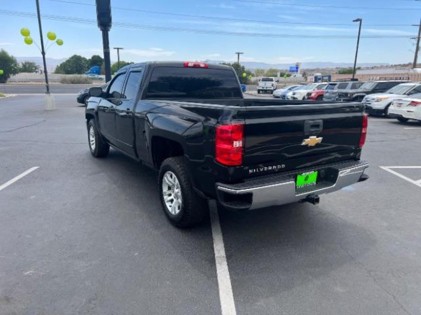 2018 Black /Jet Black Chevrolet Silverado 1500 1LT (1GCRCREC0JZ) with an EcoTec3 4.3L V-6 gasoline direct injection engine, Automatic transmission, located at 1865 East Red Hills Pkwy, St. George, 84770, (435) 628-0023, 37.120850, -113.543640 - We specialize in helping ALL people get the best financing available. No matter your credit score, good, bad or none we can get you an amazing rate. Had a bankruptcy, divorce, or repossessions? We give you the green light to get your credit back on the road. Low down and affordable payments that fit - Photo#4