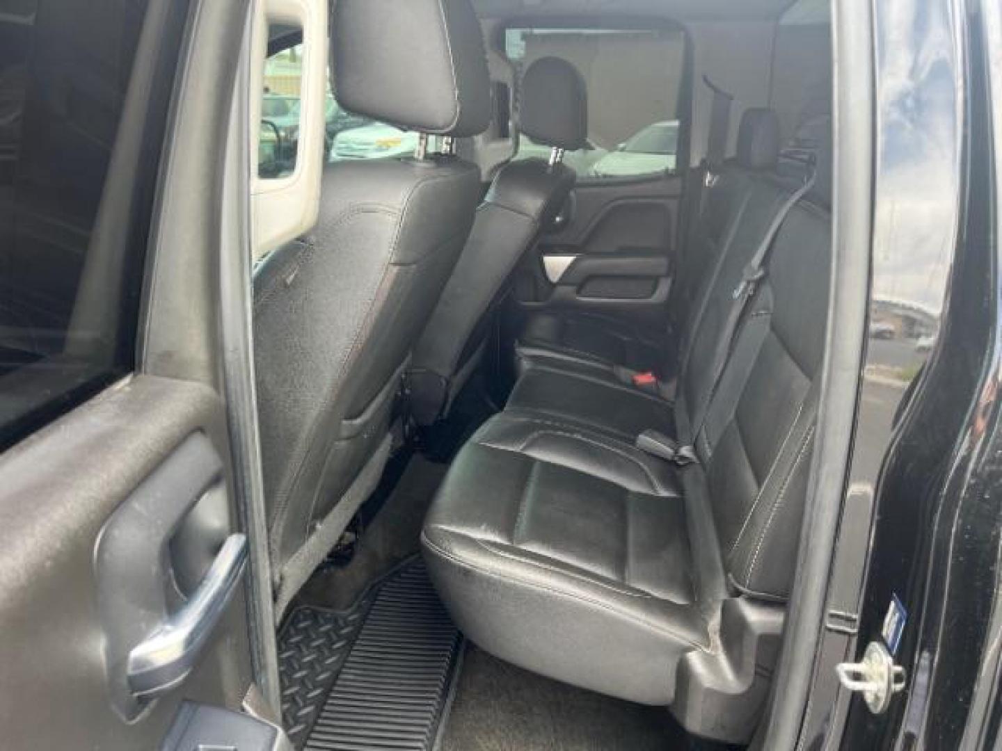 2018 Black /Jet Black Chevrolet Silverado 1500 1LT (1GCRCREC0JZ) with an EcoTec3 4.3L V-6 gasoline direct injection engine, Automatic transmission, located at 1865 East Red Hills Pkwy, St. George, 84770, (435) 628-0023, 37.120850, -113.543640 - We specialize in helping ALL people get the best financing available. No matter your credit score, good, bad or none we can get you an amazing rate. Had a bankruptcy, divorce, or repossessions? We give you the green light to get your credit back on the road. Low down and affordable payments that fit - Photo#20