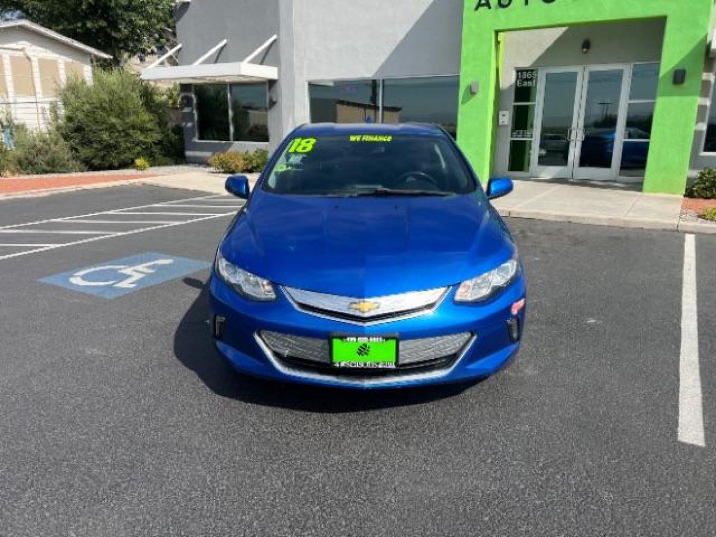 2018 Kinetic Blue Metallic /Jet Black Chevrolet Volt LT (1G1RC6S53JU) with an Voltec 1.5L I-4 gasoline direct injection engine, Continuously Variable Transmission transmission, located at 1865 East Red Hills Pkwy, St. George, 84770, (435) 628-0023, 37.120850, -113.543640 - *THIS VEHICLE QUALIFIES FOR A $4000 TAX REBATE* We specialize in helping ALL people get the best financing available. No matter your credit score, good, bad or none we can get you an amazing rate. Had a bankruptcy, divorce, or repossessions? We give you the green light to get your credit back on th - Photo#1
