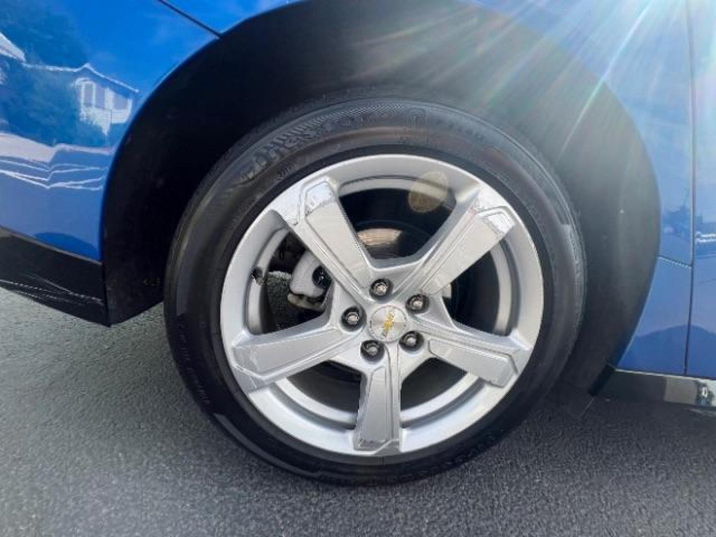 2018 Kinetic Blue Metallic /Jet Black Chevrolet Volt LT (1G1RC6S53JU) with an Voltec 1.5L I-4 gasoline direct injection engine, Continuously Variable Transmission transmission, located at 1865 East Red Hills Pkwy, St. George, 84770, (435) 628-0023, 37.120850, -113.543640 - *THIS VEHICLE QUALIFIES FOR A $4000 TAX REBATE* We specialize in helping ALL people get the best financing available. No matter your credit score, good, bad or none we can get you an amazing rate. Had a bankruptcy, divorce, or repossessions? We give you the green light to get your credit back on th - Photo#9