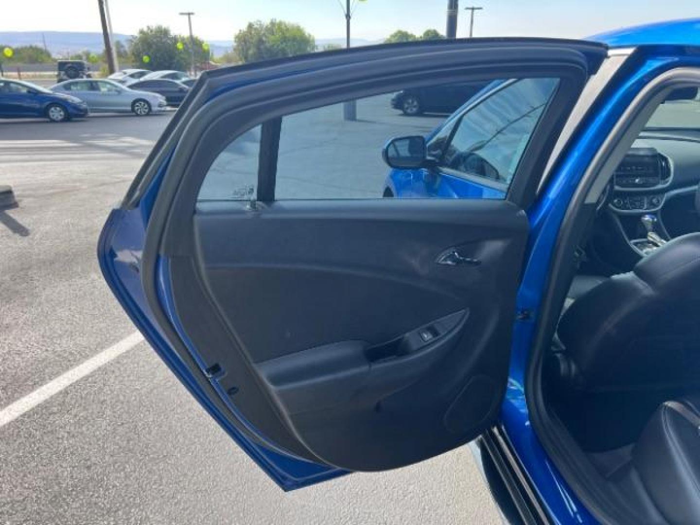 2018 Kinetic Blue Metallic /Jet Black Chevrolet Volt LT (1G1RC6S53JU) with an Voltec 1.5L I-4 gasoline direct injection engine, Continuously Variable Transmission transmission, located at 1865 East Red Hills Pkwy, St. George, 84770, (435) 628-0023, 37.120850, -113.543640 - *THIS VEHICLE QUALIFIES FOR A $4000 TAX REBATE* We specialize in helping ALL people get the best financing available. No matter your credit score, good, bad or none we can get you an amazing rate. Had a bankruptcy, divorce, or repossessions? We give you the green light to get your credit back on th - Photo#20