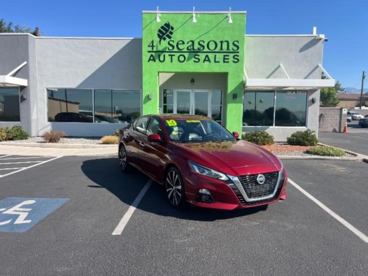 2019 Scarlet Ember Tintcoat /Light Gray Nissan Altima 2.5 Platinum (1N4BL4FW8KC) with an 2.5L I-4 gasoline direct injection engine, Automatic transmission, located at 1865 East Red Hills Pkwy, St. George, 84770, (435) 628-0023, 37.120850, -113.543640 - We specialize in helping ALL people get the best financing available. No matter your credit score, good, bad or none we can get you an amazing rate. Had a bankruptcy, divorce, or repossessions? We give you the green light to get your credit back on the road. Low down and affordable payments that fit - Photo#0