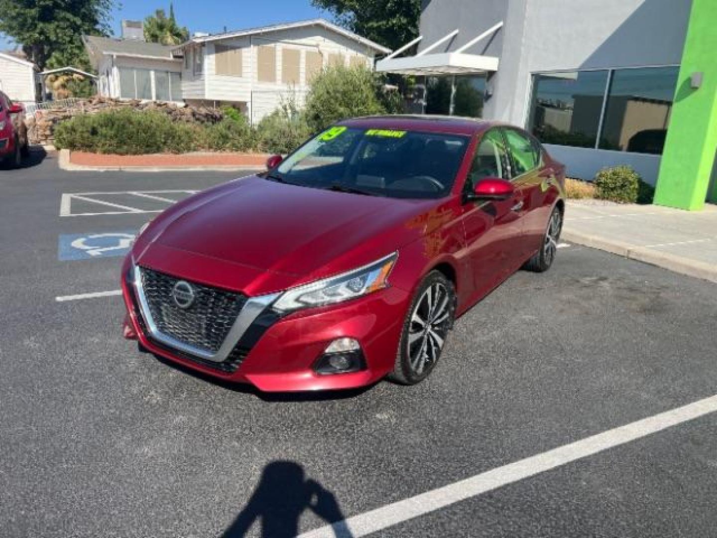 2019 Scarlet Ember Tintcoat /Light Gray Nissan Altima 2.5 Platinum (1N4BL4FW8KC) with an 2.5L I-4 gasoline direct injection engine, Automatic transmission, located at 1865 East Red Hills Pkwy, St. George, 84770, (435) 628-0023, 37.120850, -113.543640 - We specialize in helping ALL people get the best financing available. No matter your credit score, good, bad or none we can get you an amazing rate. Had a bankruptcy, divorce, or repossessions? We give you the green light to get your credit back on the road. Low down and affordable payments that fit - Photo#2
