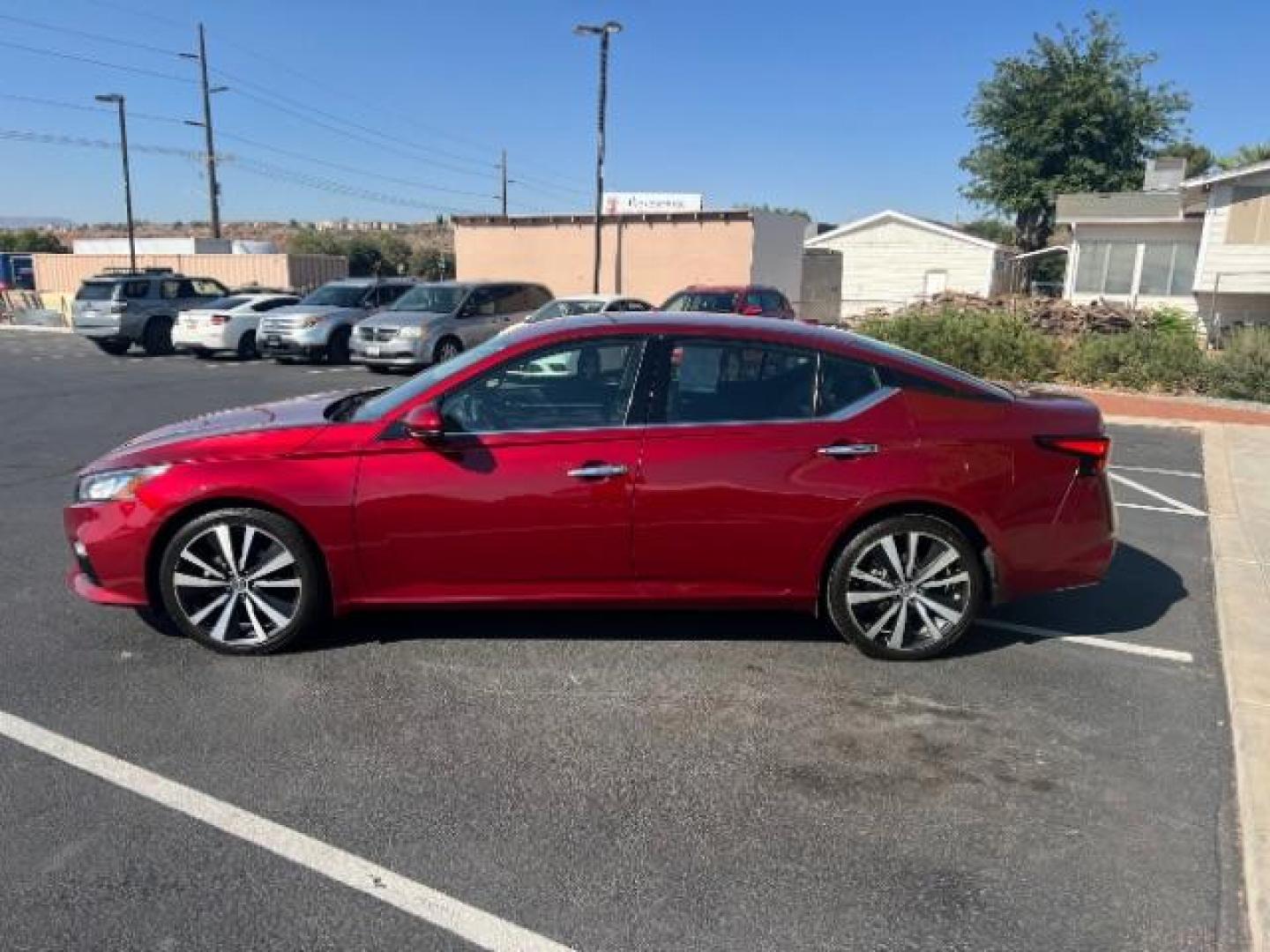 2019 Scarlet Ember Tintcoat /Light Gray Nissan Altima 2.5 Platinum (1N4BL4FW8KC) with an 2.5L I-4 gasoline direct injection engine, Automatic transmission, located at 1865 East Red Hills Pkwy, St. George, 84770, (435) 628-0023, 37.120850, -113.543640 - We specialize in helping ALL people get the best financing available. No matter your credit score, good, bad or none we can get you an amazing rate. Had a bankruptcy, divorce, or repossessions? We give you the green light to get your credit back on the road. Low down and affordable payments that fit - Photo#3