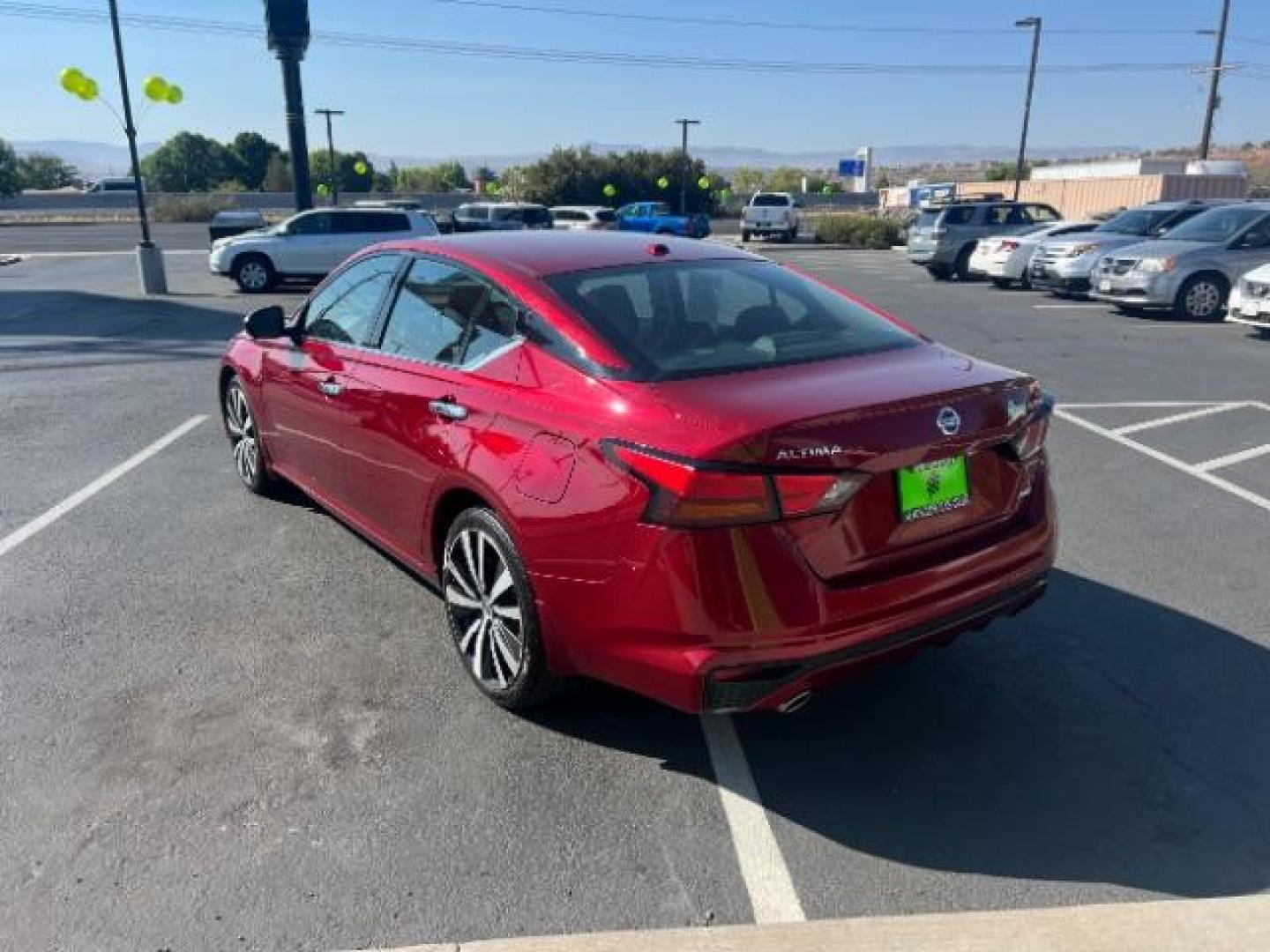 2019 Scarlet Ember Tintcoat /Light Gray Nissan Altima 2.5 Platinum (1N4BL4FW8KC) with an 2.5L I-4 gasoline direct injection engine, Automatic transmission, located at 1865 East Red Hills Pkwy, St. George, 84770, (435) 628-0023, 37.120850, -113.543640 - We specialize in helping ALL people get the best financing available. No matter your credit score, good, bad or none we can get you an amazing rate. Had a bankruptcy, divorce, or repossessions? We give you the green light to get your credit back on the road. Low down and affordable payments that fit - Photo#4