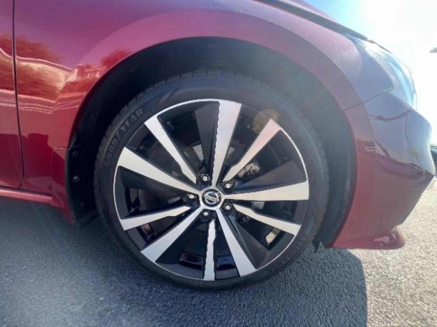 2019 Scarlet Ember Tintcoat /Light Gray Nissan Altima 2.5 Platinum (1N4BL4FW8KC) with an 2.5L I-4 gasoline direct injection engine, Automatic transmission, located at 1865 East Red Hills Pkwy, St. George, 84770, (435) 628-0023, 37.120850, -113.543640 - We specialize in helping ALL people get the best financing available. No matter your credit score, good, bad or none we can get you an amazing rate. Had a bankruptcy, divorce, or repossessions? We give you the green light to get your credit back on the road. Low down and affordable payments that fit - Photo#9