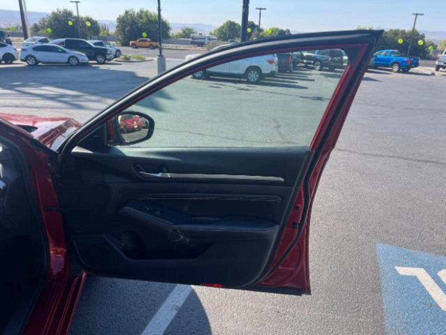 2019 Scarlet Ember Tintcoat /Light Gray Nissan Altima 2.5 Platinum (1N4BL4FW8KC) with an 2.5L I-4 gasoline direct injection engine, Automatic transmission, located at 1865 East Red Hills Pkwy, St. George, 84770, (435) 628-0023, 37.120850, -113.543640 - We specialize in helping ALL people get the best financing available. No matter your credit score, good, bad or none we can get you an amazing rate. Had a bankruptcy, divorce, or repossessions? We give you the green light to get your credit back on the road. Low down and affordable payments that fit - Photo#27