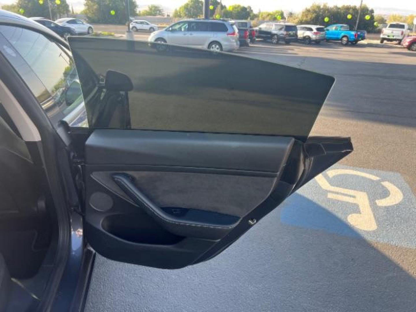 2022 Midnight Silver Metallic /Black Tesla Model 3 Long Range Dual Motor All-Wheel Drive (5YJ3E1EB8NF) with an ELECTRIC engine, Continuously Variable Transmission transmission, located at 1865 East Red Hills Pkwy, St. George, 84770, (435) 628-0023, 37.120850, -113.543640 - ****Price includes $4k IRS EV REBATE**** We are approved to file the EV rebate directly with the IRS. We recived the funds in 7 days and take credit off the price of car. Check with IRS EV website to be sure you qualify. This program ends Sept 30th so ACT FAST! This Tesla is an AWD Long Range. Bat - Photo#25