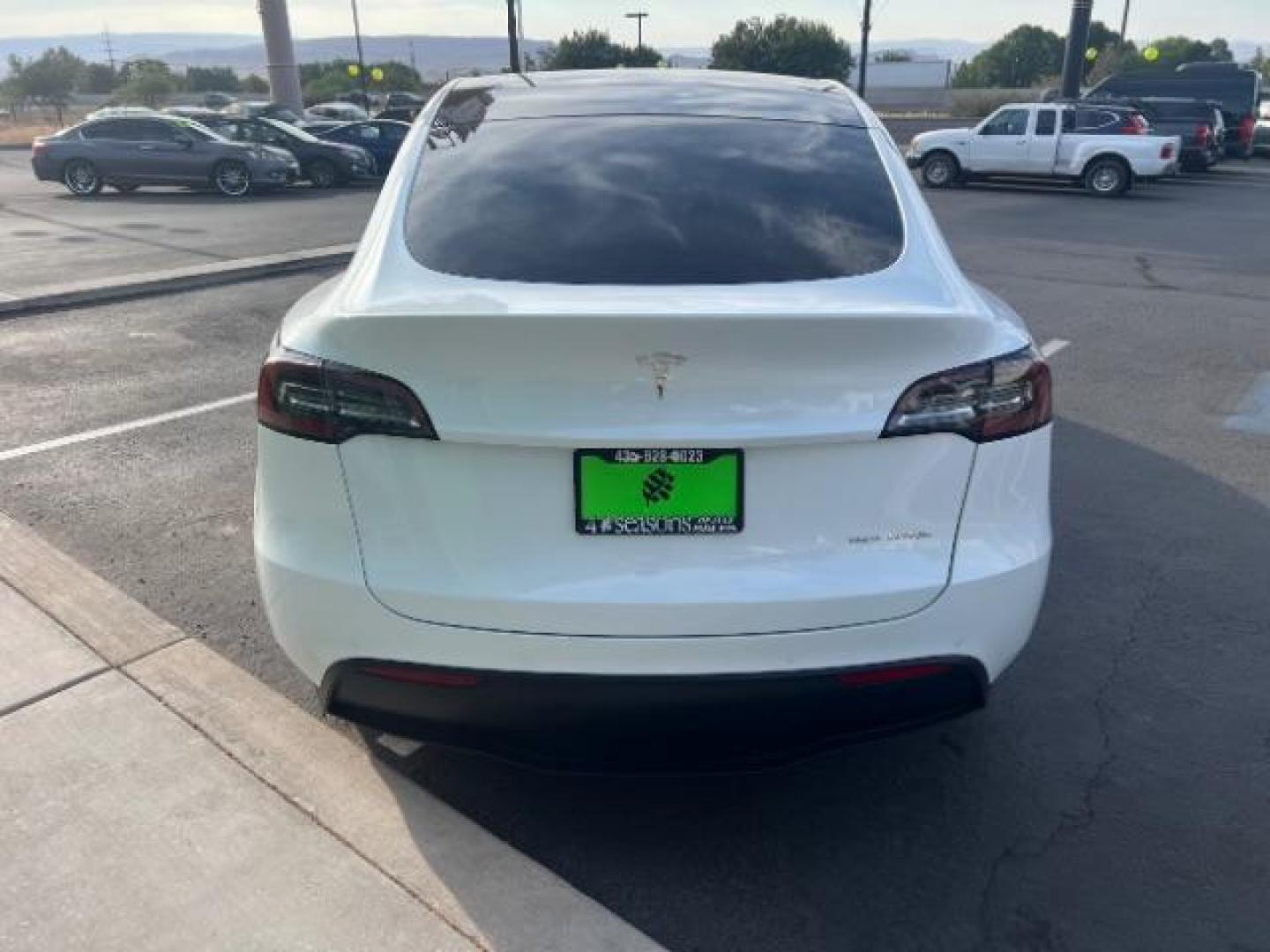 2020 Pearl White Multi-Coat /Black Tesla Model Y Long Range Dual Motor All-Wheel Drive (5YJYGDEE9LF) with an ELECTRIC engine, Continuously Variable Transmission transmission, located at 1865 East Red Hills Pkwy, St. George, 84770, (435) 628-0023, 37.120850, -113.543640 - ****Price includes $4k IRS EV REBATE**** We are approved to file the EV rebate directly with the IRS. We recived the funds in 7 days and take credit off the price of car. Check with IRS EV website to be sure you qualify. This program ends Sept 30th so ACT FAST! This Tesla is an AWD Long Range. Bat - Photo#7