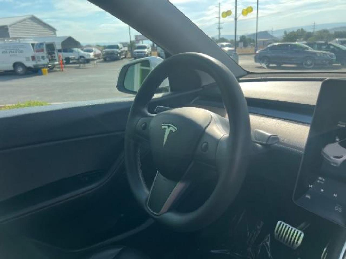 2020 Pearl White Multi-Coat /Black Tesla Model Y Long Range Dual Motor All-Wheel Drive (5YJYGDEE9LF) with an ELECTRIC engine, Continuously Variable Transmission transmission, located at 1865 East Red Hills Pkwy, St. George, 84770, (435) 628-0023, 37.120850, -113.543640 - ****Price includes $4k IRS EV REBATE**** We are approved to file the EV rebate directly with the IRS. We recived the funds in 7 days and take credit off the price of car. Check with IRS EV website to be sure you qualify. This program ends Sept 30th so ACT FAST! This Tesla is an AWD Long Range. Bat - Photo#29