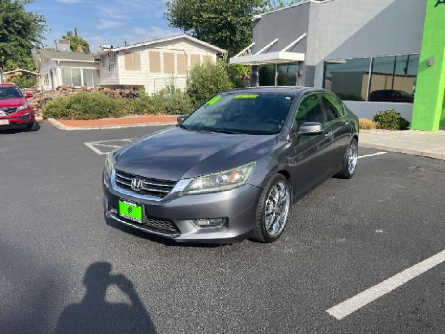 2014 Modern Steel Metallic /Gray Honda Accord EX (1HGCR2F74EA) with an 2.4L I-4 gasoline direct injection engine, Automatic transmission, located at 1865 East Red Hills Pkwy, St. George, 84770, (435) 628-0023, 37.120850, -113.543640 - We specialize in helping ALL people get the best financing available. No matter your credit score, good, bad or none we can get you an amazing rate. Had a bankruptcy, divorce, or repossessions? We give you the green light to get your credit back on the road. Low down and affordable payments that fit - Photo#2