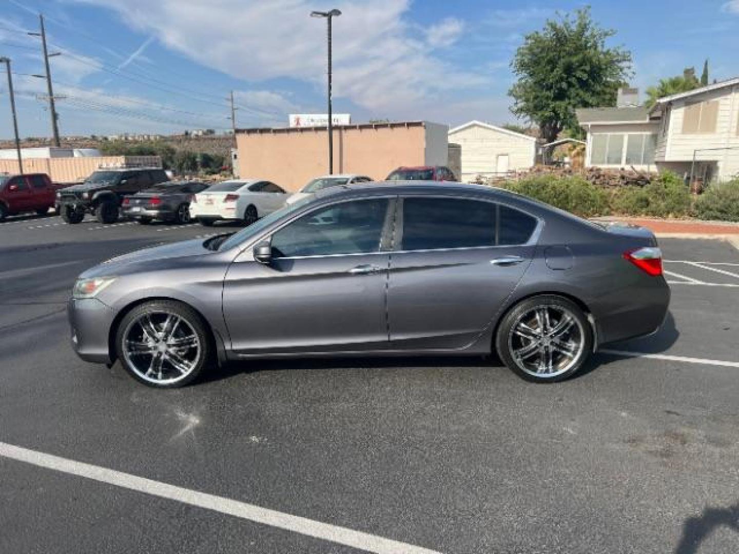 2014 Modern Steel Metallic /Gray Honda Accord EX (1HGCR2F74EA) with an 2.4L I-4 gasoline direct injection engine, Automatic transmission, located at 1865 East Red Hills Pkwy, St. George, 84770, (435) 628-0023, 37.120850, -113.543640 - We specialize in helping ALL people get the best financing available. No matter your credit score, good, bad or none we can get you an amazing rate. Had a bankruptcy, divorce, or repossessions? We give you the green light to get your credit back on the road. Low down and affordable payments that fit - Photo#3