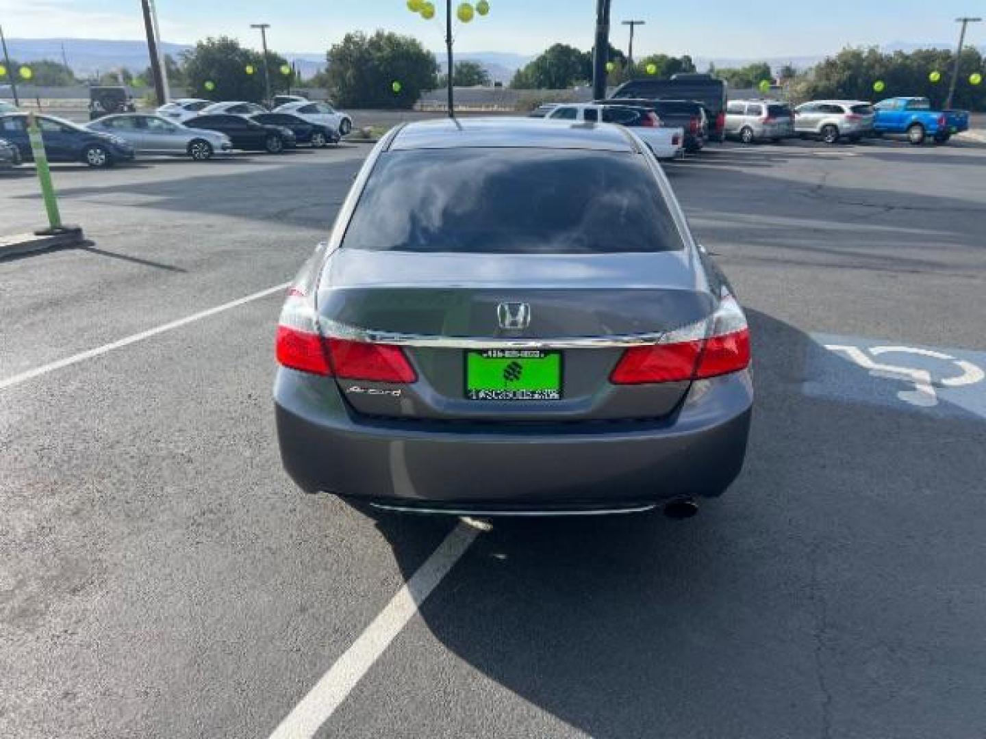 2014 Modern Steel Metallic /Gray Honda Accord EX (1HGCR2F74EA) with an 2.4L I-4 gasoline direct injection engine, Automatic transmission, located at 1865 East Red Hills Pkwy, St. George, 84770, (435) 628-0023, 37.120850, -113.543640 - We specialize in helping ALL people get the best financing available. No matter your credit score, good, bad or none we can get you an amazing rate. Had a bankruptcy, divorce, or repossessions? We give you the green light to get your credit back on the road. Low down and affordable payments that fit - Photo#5